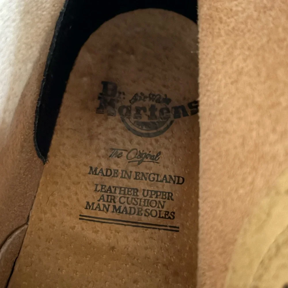 Vintage Floral Lace-Up Boots - Picture 4 of 8